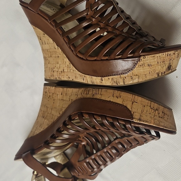 Guess Cage Gladiator Platform Cork Wedge Sandals 9.5 EUC Brown Natural - Picture 13 of 14